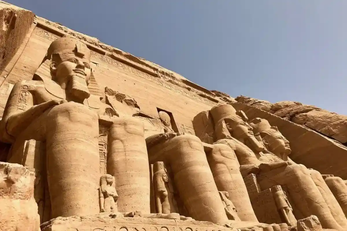 Ausflug von Assuan nach Abu Simbel in kleiner Gruppe