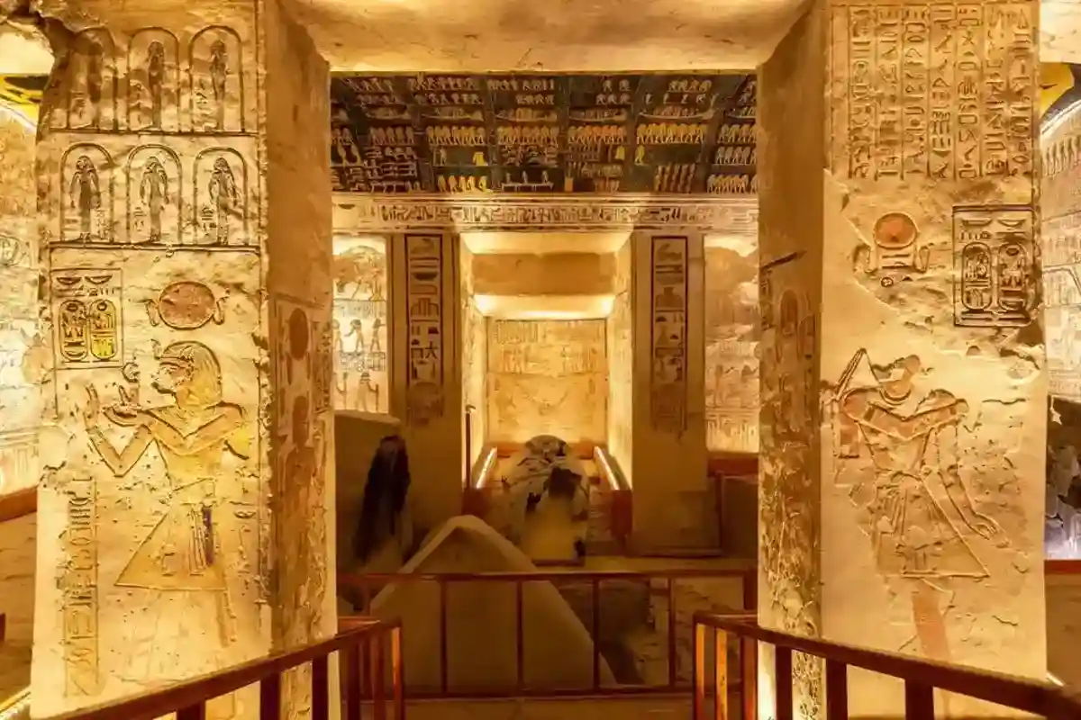 Luxor West-bank Private Tour Valley of kings & hatshepsut Temple