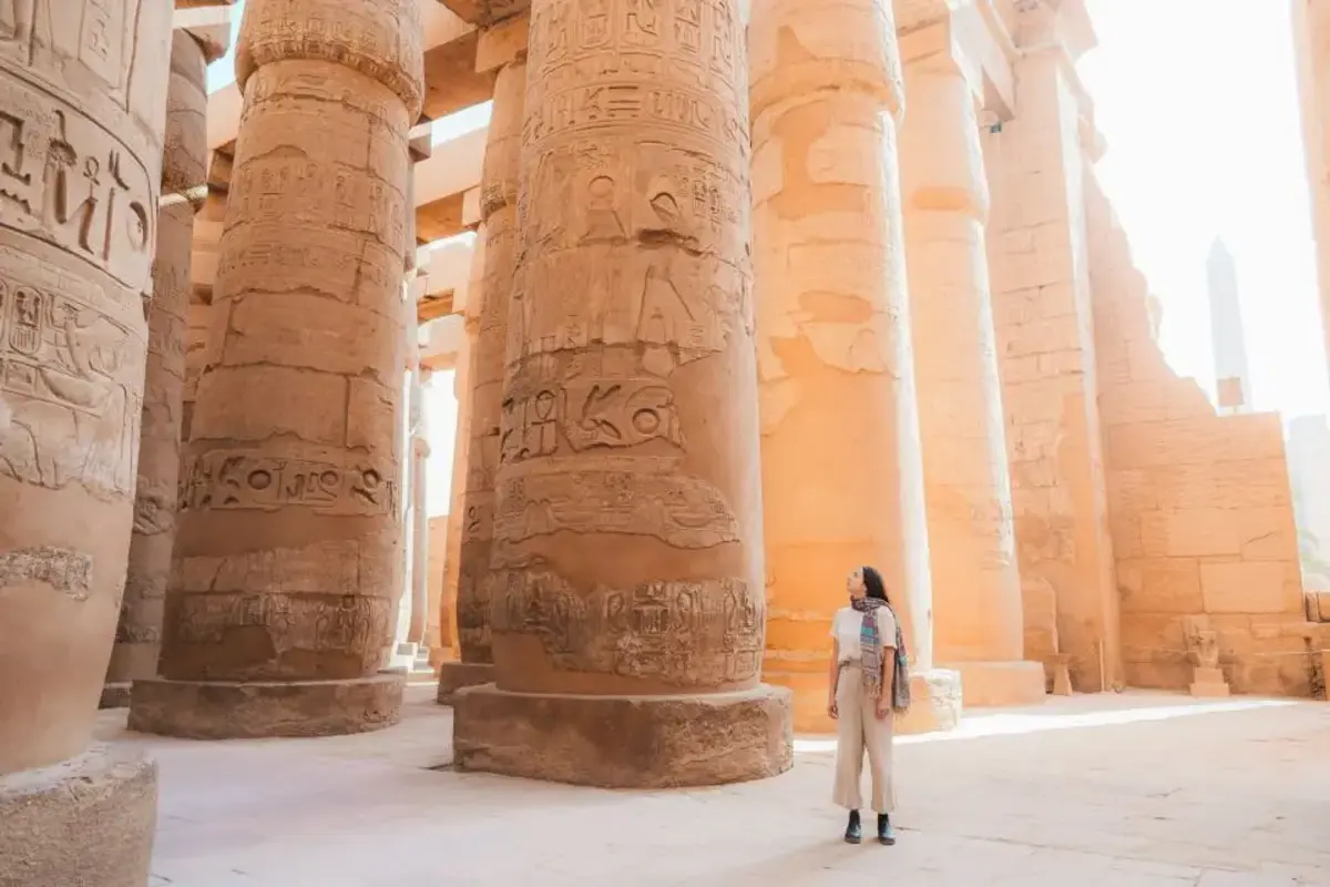 Ab Kairo: Private Luxor-Tagestour mit Reiseleitung und Flügen
