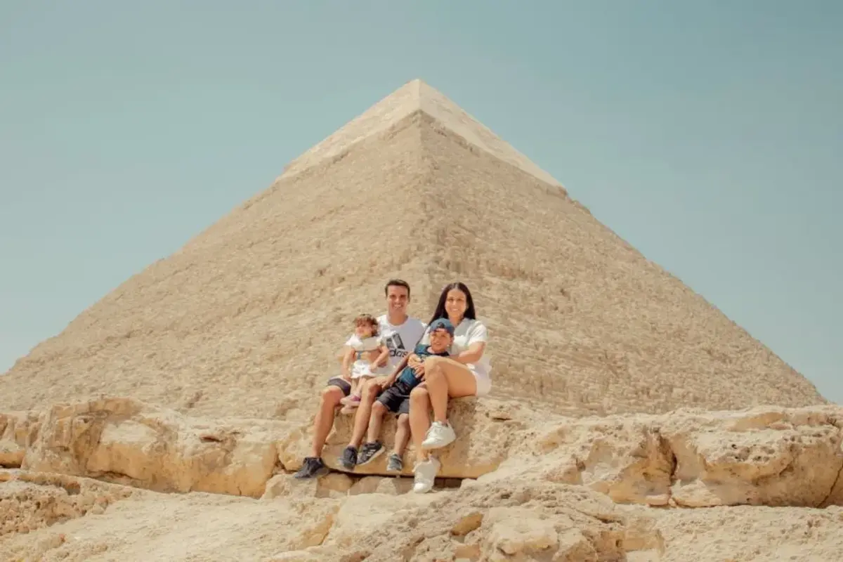 Excursion d'une journée au Caire : pyramides de Gizeh et Grand Musée Égyptien | Visite privée
