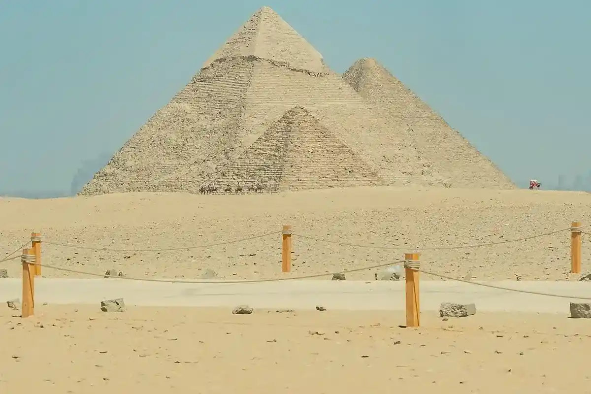 Excursion d'une journée aux pyramides de Gizeh, à Saqqara et à Memphis | Excursion privée au Caire