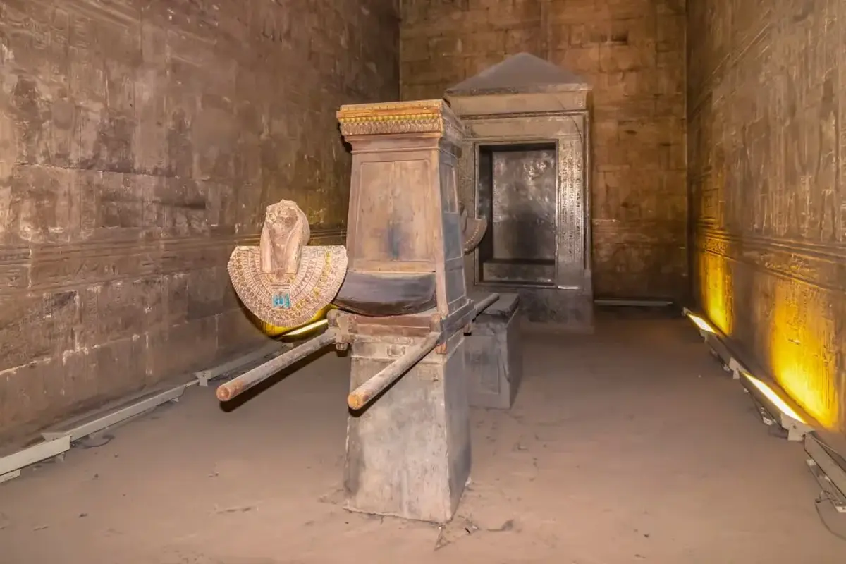 Au départ d'Assouan : Visite privée des temples d'Edfou et de Kom Ombo