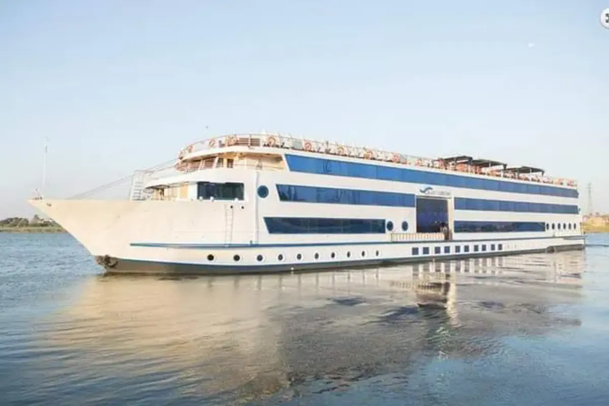 4-Day 5-Star Deluxe Nile Cruise with Abu Simbe & Balloon Ride