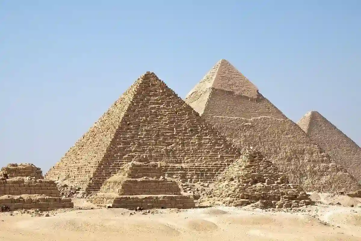 Excursion d'une journée aux pyramides de Gizeh, à Saqqara et à Memphis | Excursion privée au Caire