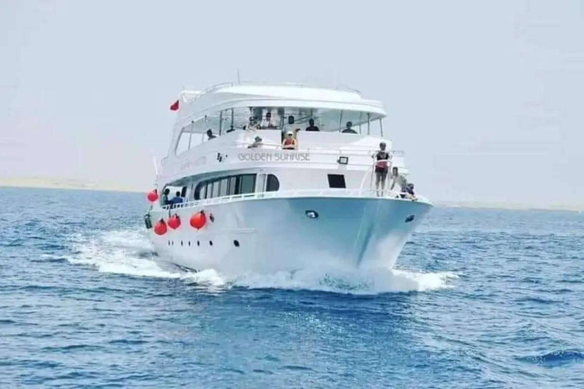 From Hurghada: Paradise Island Snorkeling Cruise