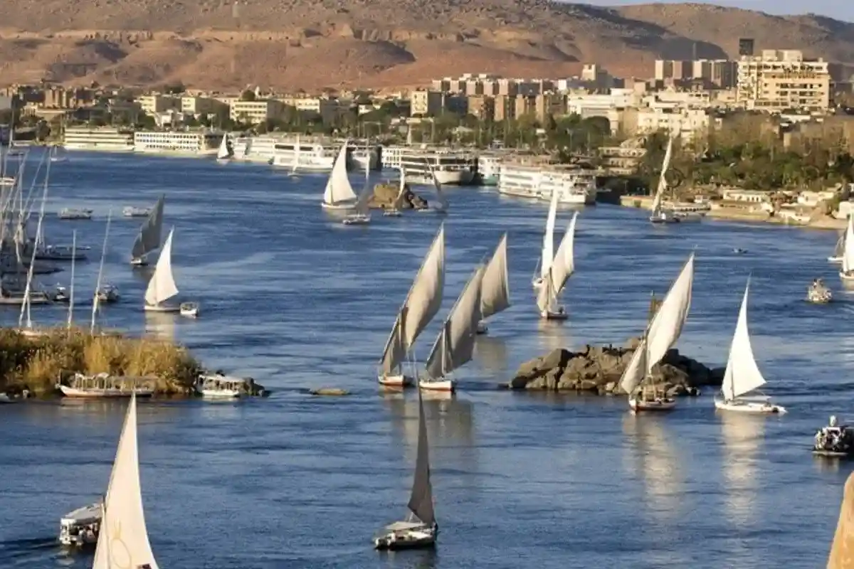 Croisière de 5 jours sur le Nil jusqu'à Assouan avec vol en montgolfière