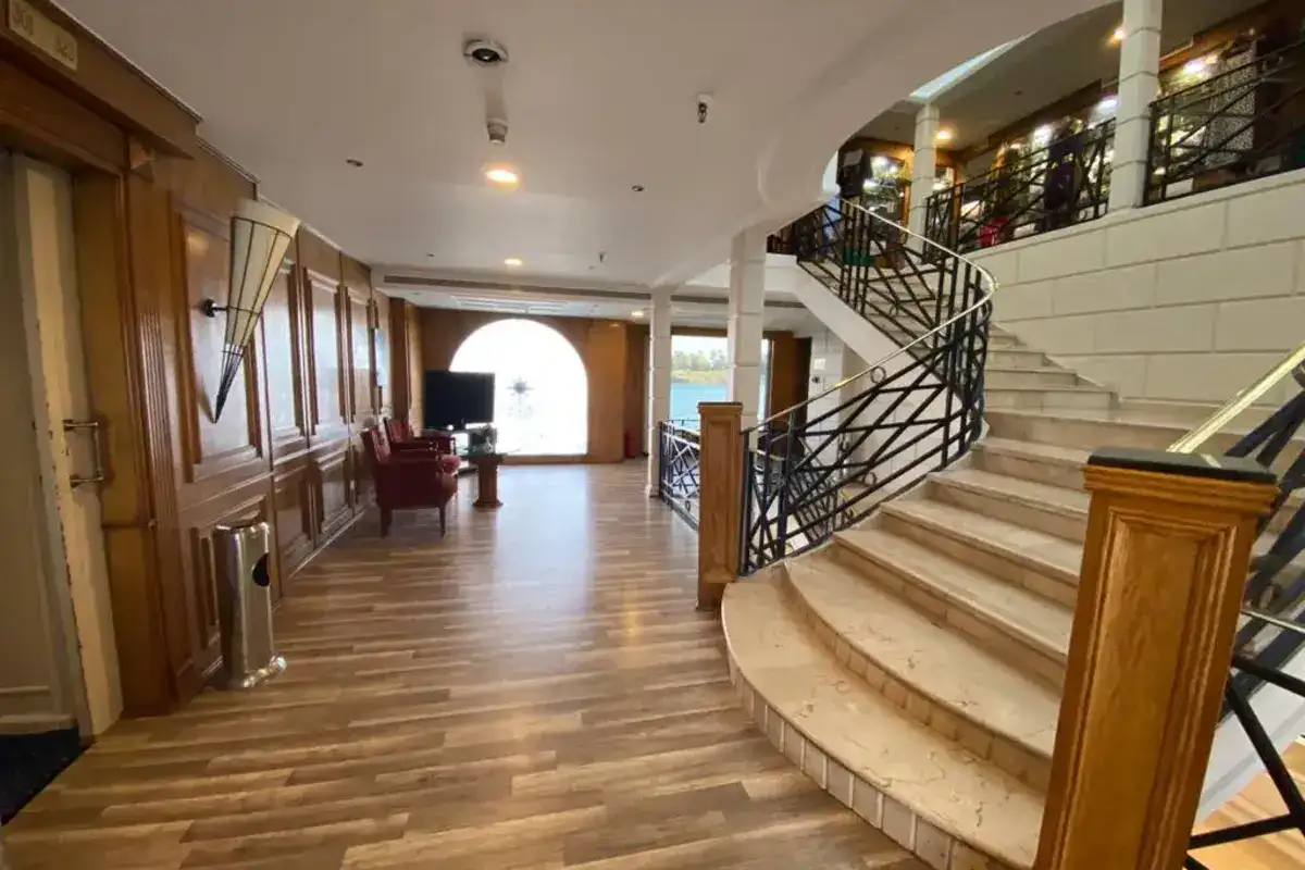 4-Day 3-Night Nile Cruise from Aswan to Luxor: Abu Simbel Include 